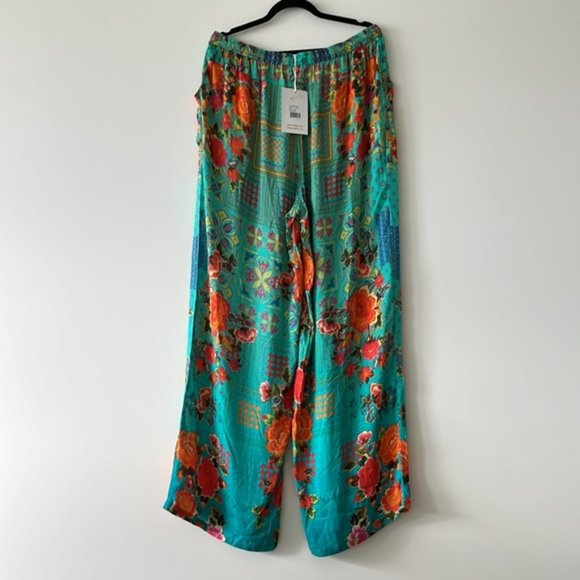 LULA SOUL Aqua Turquoise Capri Wide Leg Pants - Picture 11 of 16
